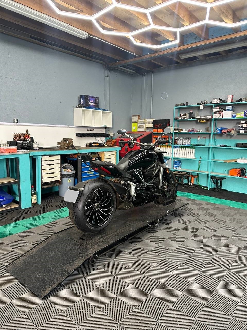 EJ Motors - Réalisation 2